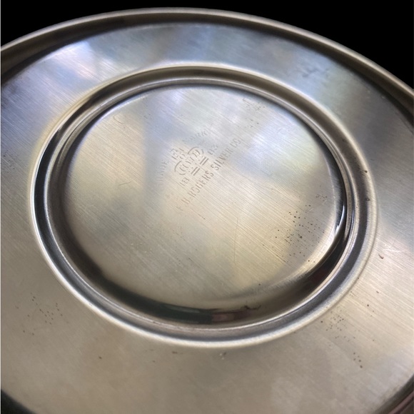 F B Rogers silver co plate. - Picture 4 of 5